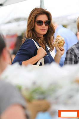 Cindy Crawford pic #616361