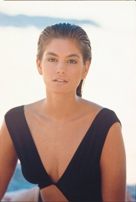 Cindy Crawford pic #1250920