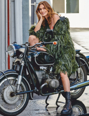 Cindy Crawford pic #1201316