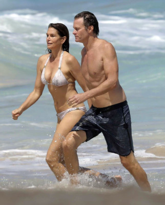 Cindy Crawford pic #924486