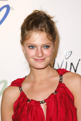 Constance Jablonski pic #304687