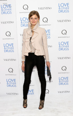 Constance Jablonski pic #324211