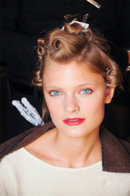 Constance Jablonski pic #404237