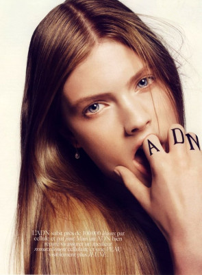 Constance Jablonski pic #244140