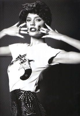Constance Jablonski pic #453107