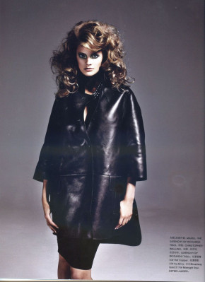 Constance Jablonski pic #401927