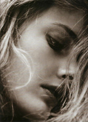 Constance Jablonski pic #184513