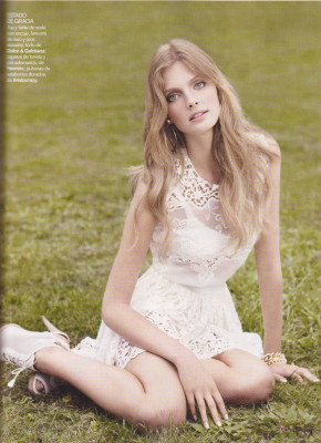 Constance Jablonski pic #343117