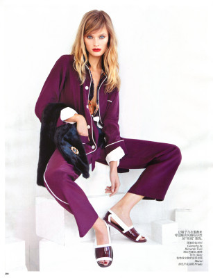 Constance Jablonski pic #574177