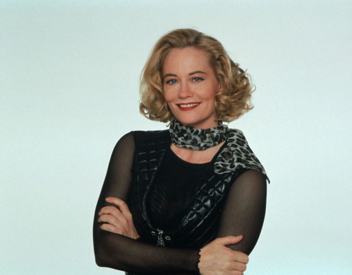 photo 28 in Cybill Shepherd gallery [id305822] 2010-11-17 00:00:00