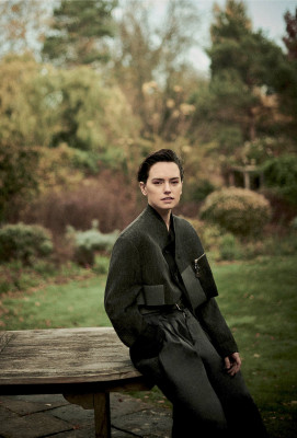 photo 8 in Daisy Ridley  gallery [id1246981] 2021-01-27 00:00:00