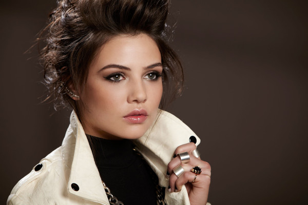 Danielle Campbell pic #747026