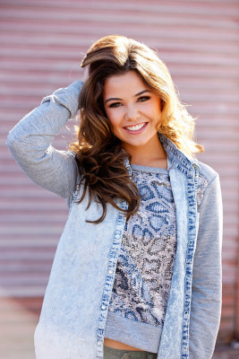 Danielle Campbell pic #765081