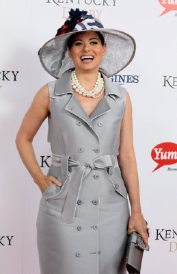 photo 13 in Debra Messing gallery [id486656] 2012-05-11 00:00:00