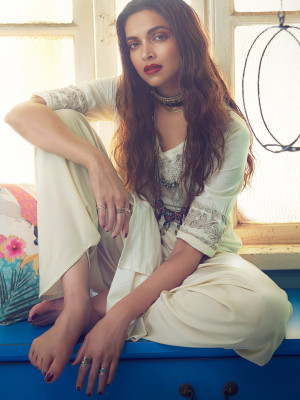 Deepika Padukone pic #896065