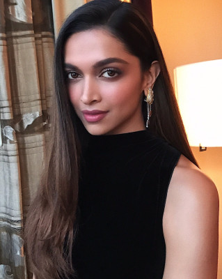 Deepika Padukone pic #913487
