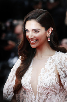 Deepika Padukone pic #1037044