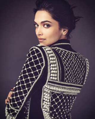 Deepika Padukone pic #826772