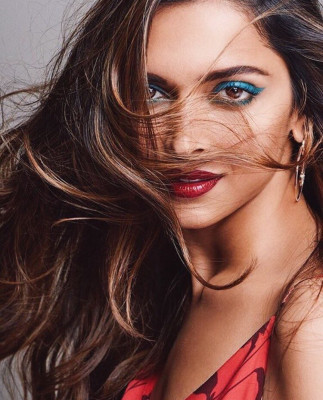 Deepika Padukone pic #937785