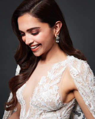 Deepika Padukone pic #1037150