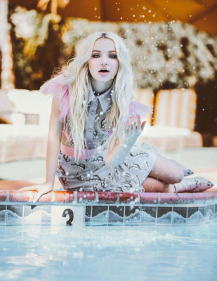 Dove Cameron pic #930343