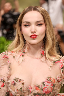 photo 23 in Dove Cameron gallery [id1352300] 2024-06-19 00:00:00
