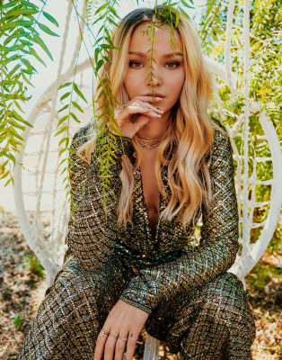Dove Cameron pic #1223193