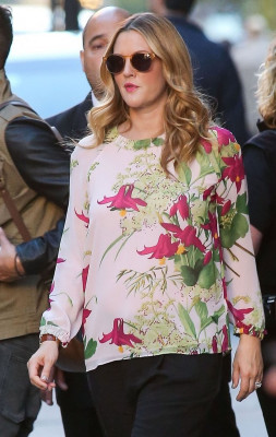 photo 10 in Drew Barrymore gallery [id638011] 2013-10-15 00:00:00