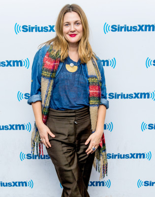 Drew Barrymore pic #989103
