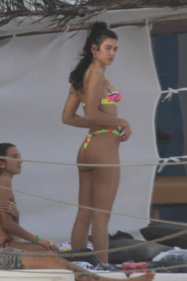photo 19 in Dua Lipa gallery [id1244858] 2021-01-02 00:00:00