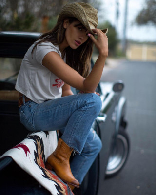 Eiza Gonzalez pic #1117385