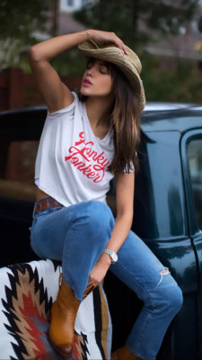Eiza Gonzalez pic #1117389
