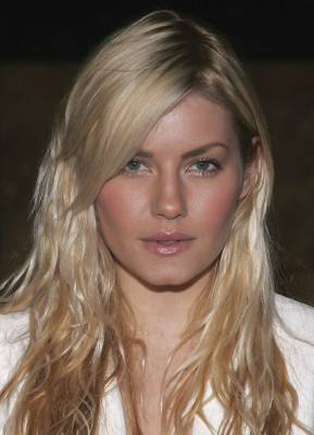 Elisha Cuthbert pic #39097