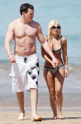Elisha Cuthbert pic #556128