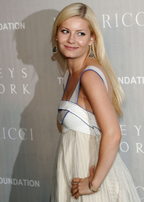 Elisha Cuthbert pic #55068