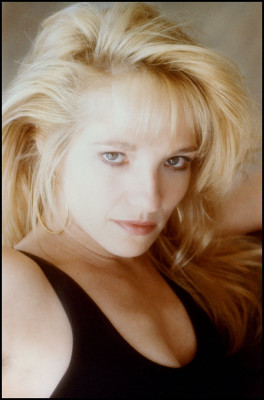 photo 4 in Ellen Barkin gallery [id267874] 2010-06-29 00:00:00