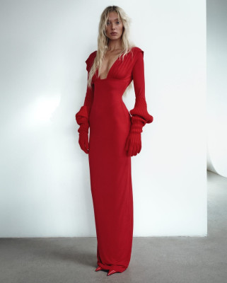 photo 3 in Elsa Hosk gallery [id1365428] 2025-02-07 00:00:00