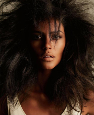 Emanuela de Paula pic #333838
