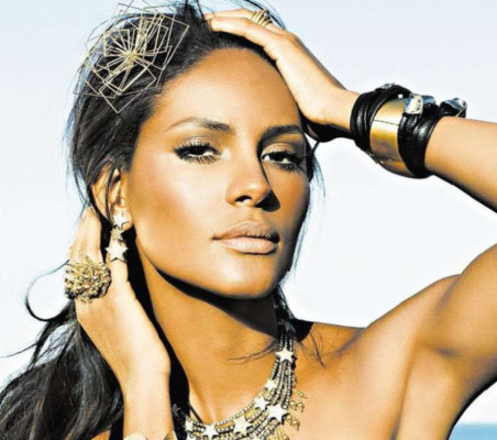 Emanuela de Paula pic #175011