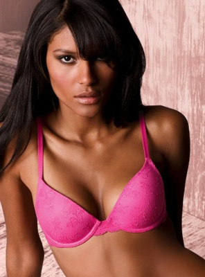 Emanuela de Paula pic #156477