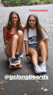 Emily Feld pic #1092788