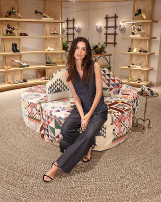 Emily Ratajkowski pic #1270978
