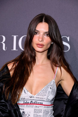 Emily Ratajkowski pic #1311153