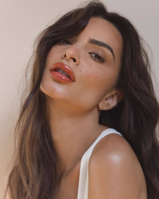 photo 25 in Emily Ratajkowski gallery [id1343919] 2024-02-14 00:00:00