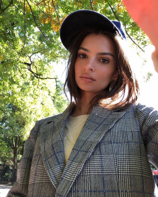 Emily Ratajkowski pic #1078980