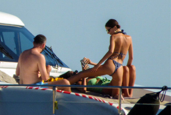 Emily Ratajkowski pic #1048342