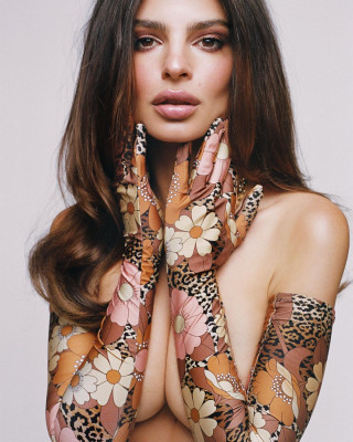 Emily Ratajkowski pic #1261134