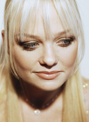 photo 3 in Emma Bunton gallery [id205433] 2009-11-26 00:00:00