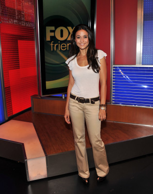 Emmanuelle Chriqui pic #395130