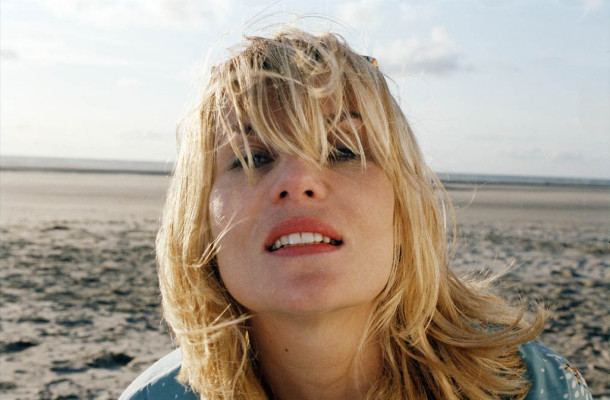 photo 15 in Emmanuelle Seigner gallery [id287655] 2010-09-17 00:00:00